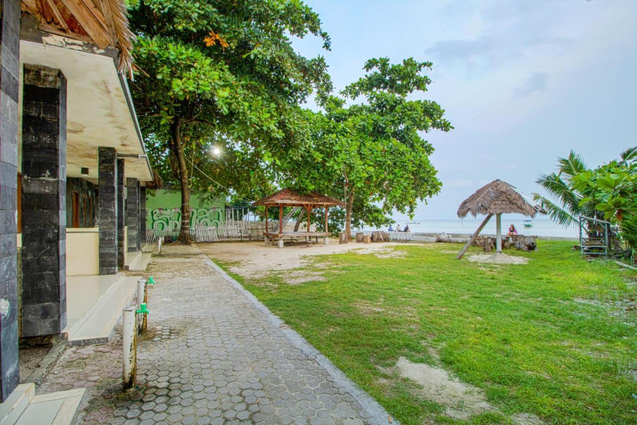Guerilla Dive Lodge Pulau Pari Jakarta Exterior foto